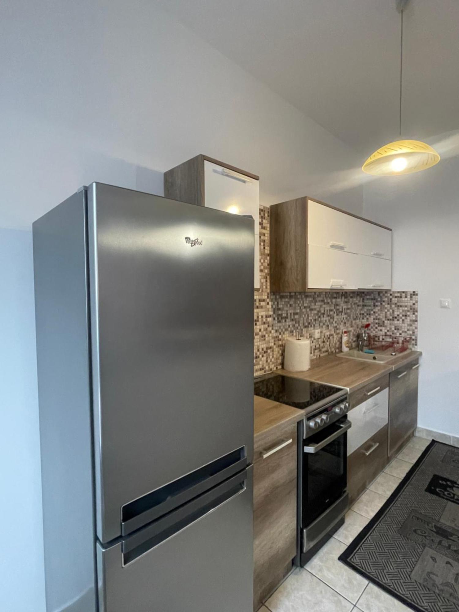 Palank Apartman Mosonmagyaróvár Zewnętrze zdjęcie