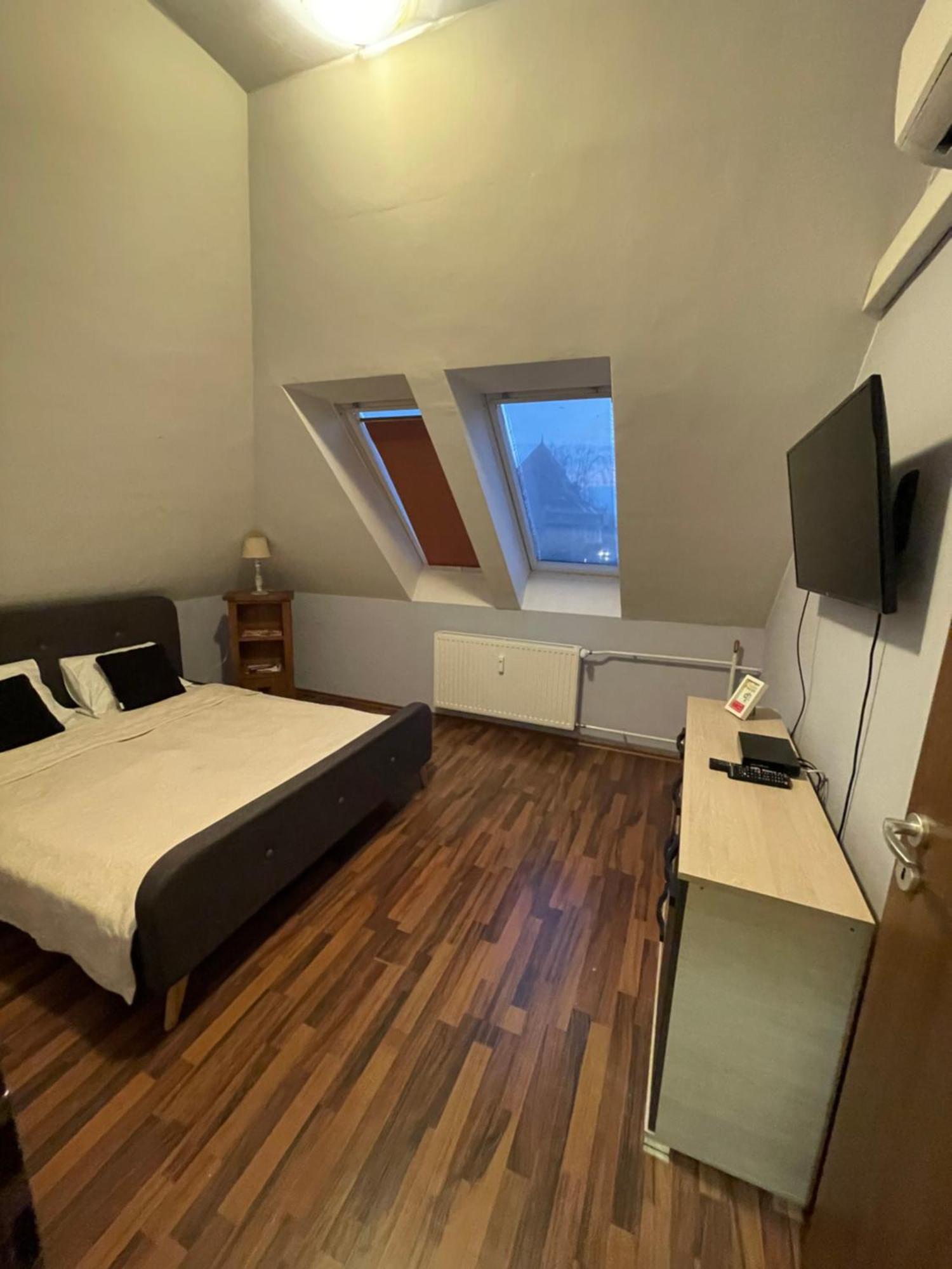 Palank Apartman Mosonmagyaróvár Zewnętrze zdjęcie