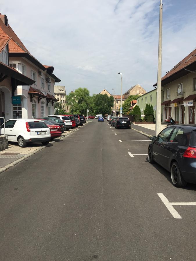 Palank Apartman Mosonmagyaróvár Zewnętrze zdjęcie